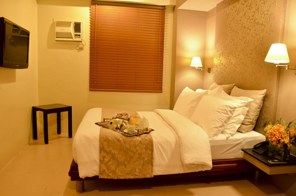 Pghi Hotel Ciudad Quezon Exterior foto